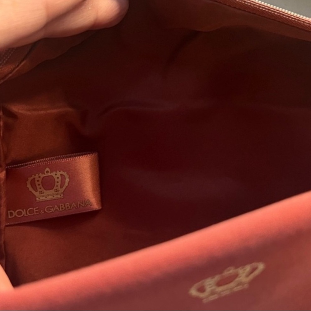 Dolce & Gabbana Rich Red Toiletry Bag - Picture 5 of 7